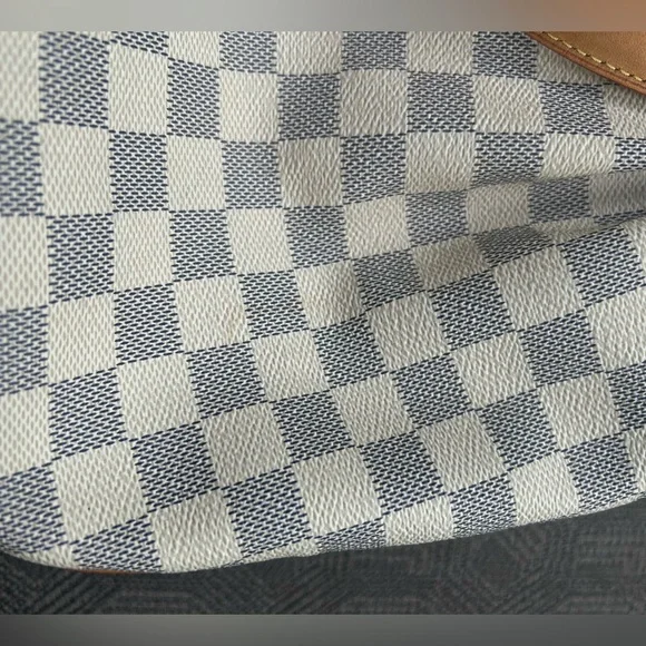 Louis Vuitton Evora MM - Picture 4 of 14